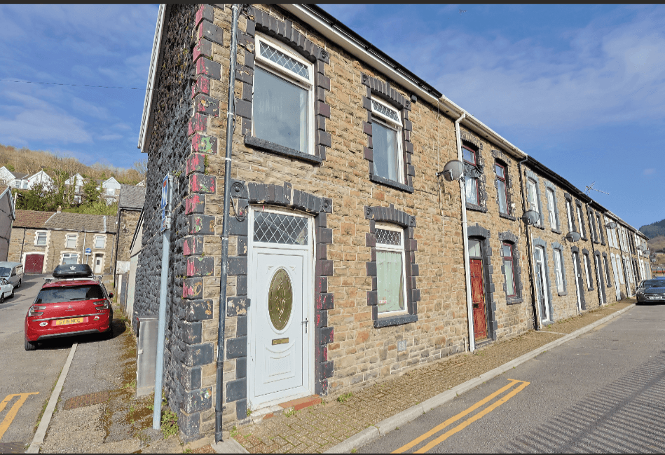 Porth, South Wales CF39, United Kingdom
